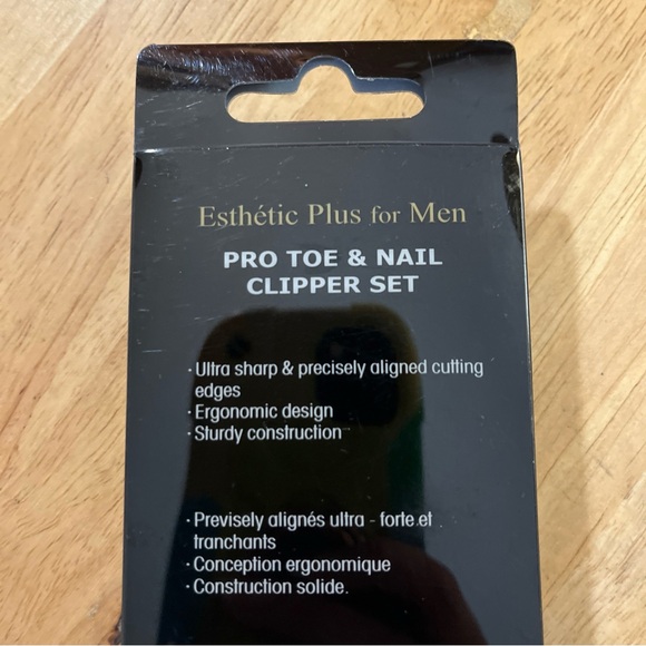 Silver Nail Clipper Set - Picture 3 of 3